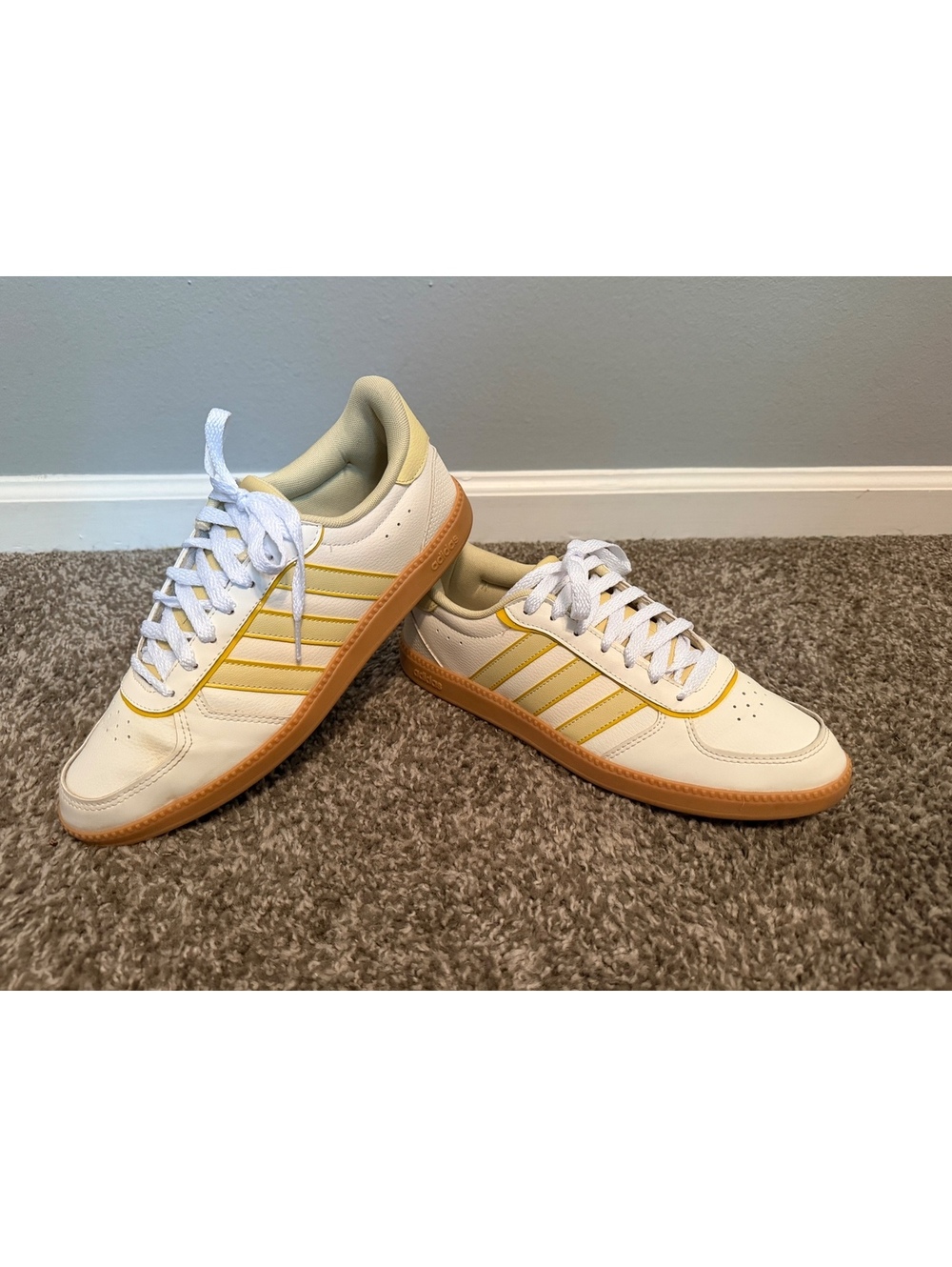 New Adidas Breaknet Sleek Sneaker Women’s 10